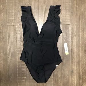 Summersalt The Ruffle Backflip One Piece Swimsuit Size 6